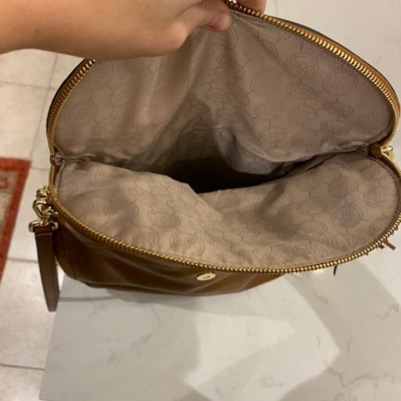 Michael Kors Purse - Picture 4 of 4